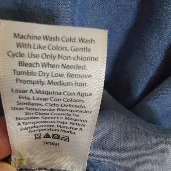 Time and Tru Light Blue Button Down Shirt - Picture 6 of 8